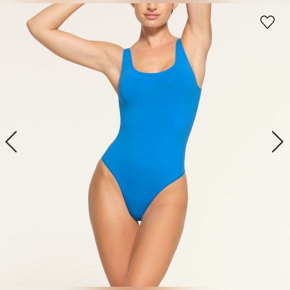 Skims SOFT SMOOTHING SEAMLESS thong bodysuit - Picture 2 of 6